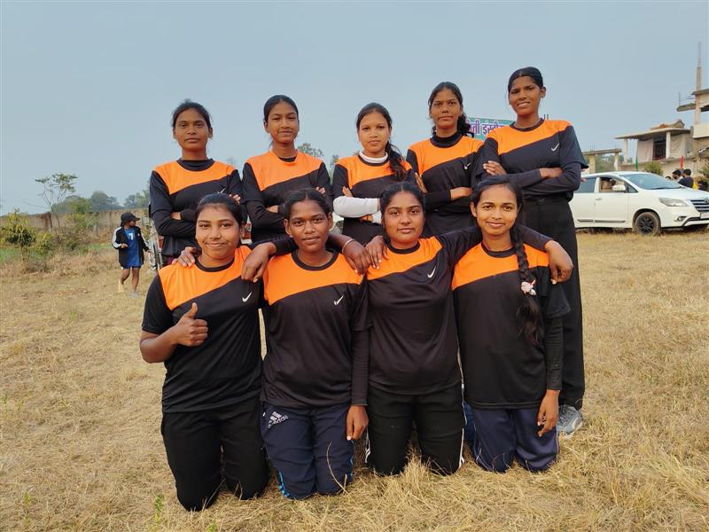 महाविद्यालय की खो-खो महिला टीम ने परिक्षेत्र स्तरीय खो-खो (महिला) प्रतियोगिता 2025-26 में भाग लिया।